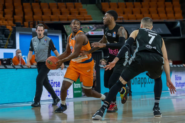 尽管在后半 尽管在后半